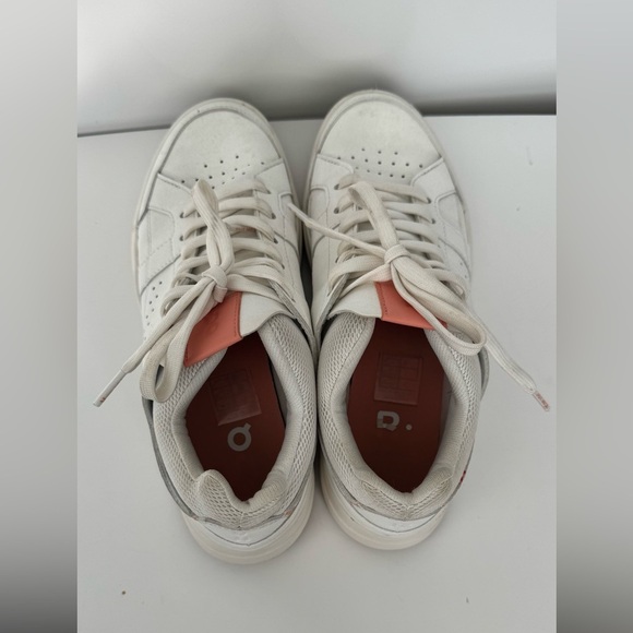 On Cloud the rogers size 8.5 - Picture 8 of 9